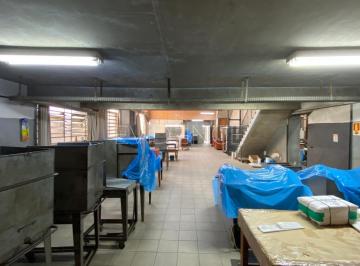 Comercial · 741m² · 5 Vagas · Prédio comercial para locação no Tatuapé com 741 m²