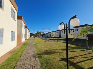 Apartamento · 42m² · 2 Quartos · 1 Vaga · Apartamento 42m² no "Gralha Azul Residencial Clube" com 2 quartos
