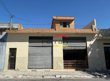 Casa · 267m² · 3 Quartos · 2 Vagas · Sobrado à venda! Imóvel com excelente potencial para investimento e geração de renda.