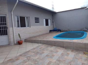 Casa de 2 quartos, Itanhaém · Casa com 2 quartos e piscina em Itanhaém.