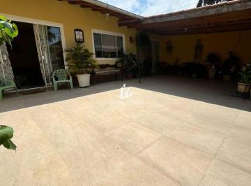 khmfmhk2ote1zjyxmzm4nzg3_md · Casa à Venda em Jardim do Sol, Resende - RJ