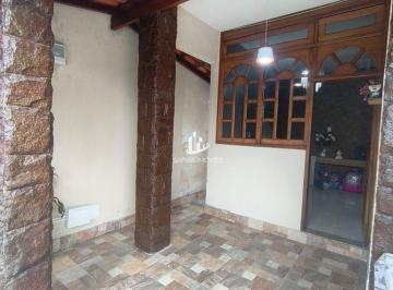 2e1jqqk2owexyzu0nje5n2i3_md · Casa à Venda no Centro de Resende – RJ
