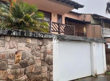mbruxay2ote1zwvjzdgwytu3_md · Sobrado à Venda em Montese, Resende - RJ