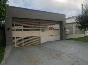 Casa de 2 quartos, Vilhena · O seu lar está no Centro de Vilhena! Imóvel usado disponível para financiamento.