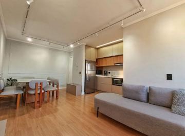 Apartamento · 60m² · 2 Quartos · 1 Vaga · Retrofit no Água Verde | 2 Quartos (1 Suíte) | Último Andar | Face Norte | Vaga Livre