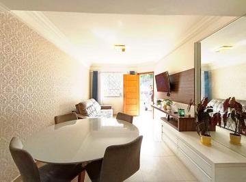 Casa · 117m² · 3 Quartos · 2 Vagas · Sobrado Uberaba | 3 Quartos (1 Suíte com Closet) | Churrasqueira | Próx. Av. das Torres