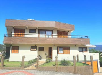 Foto 01 · Casa de Alto Padrão à Venda em Garopaba no Jardim Panorâmico – 4 Dormitórios com 2 Suítes e 5 Vagas