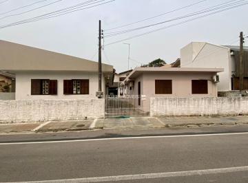 Foto 01 · Conjunto de casas à venda em Garopaba/SC a 240m do mar com 5 unidades e matrícula