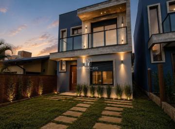 Casa · 178m² · 3 Quartos · 2 Vagas · Casas modernas com terraço e vista mar à venda em Garopaba/SC com 3 unidades