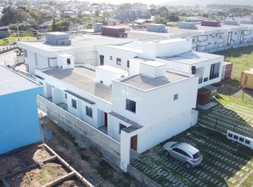 Casa · 65m² · 2 Quartos · 1 Vaga · Sobrado com churrasqueira à venda em Garopaba/SC no Ambrósio com 2 quartos