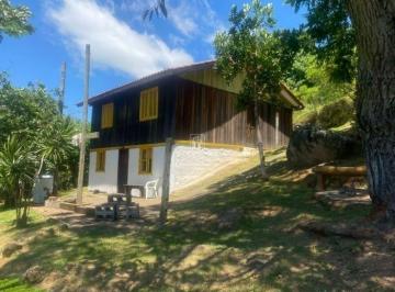 Foto 01 · Casa à Venda em Garopaba no Macacu – 3 Dormitórios com Vista para Lagoa, Mar e Cachoeira