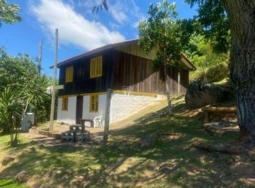Foto 01 · Casa à Venda em Garopaba no Macacu – 3 Dormitórios com Vista para Lagoa, Mar e Cachoeira