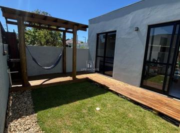 Foto 01 · Casa com Loft Independente à Venda em Garopaba na Encantada – 3 Dormitórios e Potencial de Renda
