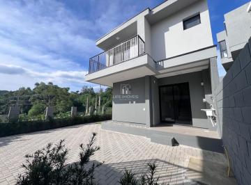 Casa · 73m² · 2 Quartos · 1 Vaga · Sobrado à venda em Garopaba/SC no Ambrósio com 2 quartos e vaga