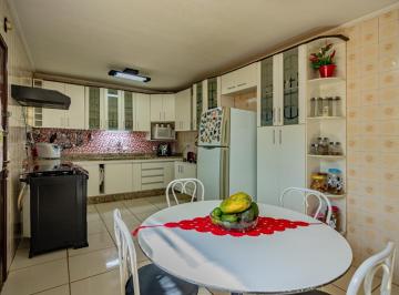 c3945f40-27d7-45f8-8b88-d0f7589e74e0 · Versátil sobrado para venda em Parque São Domingos com 3 quartos, 148m²