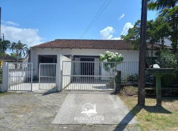 25132527_4.jpg · Casa com edícula e 4 Quartos Guaratuba - PR