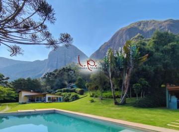 Casa de 4 quartos, Petrópolis · Casa Linear, Reformada, em Condomínio com Fácil Acesso em Araras, com 4 Suítes e Vista Espetacular.