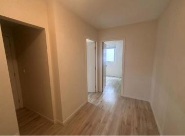 Comercial · 32m² · Sala Comercial à Venda no Centro de Florianópolis: 32m², 1 Banheiro e Condomínio Exclusivo!