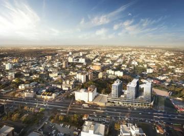 Casa · 375m² · 12 Quartos · 12 Vagas · 12 Salas Comerciais no MAXPLAZA Canoas. Oportunidade Única de Investimento