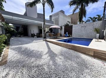 Casa · 270m² · 5 Quartos · 3 Vagas · 
                                Casa a Venda na Enseada no Jardim Virginia Guarujá
                