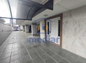 Apartamento · 120m² · 4 Quartos · 1 Vaga · Excelente apartamento no Embaré.