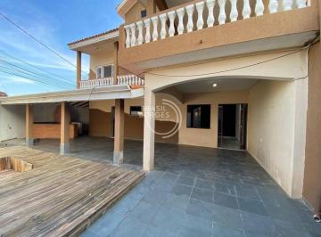 Casa · 168m² · 2 Quartos · 2 Vagas · Sobrado com Piscina, Vila Domingues, Votorantim