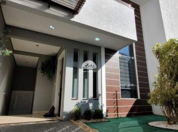 Casa · 170m² · 2 Quartos · 2 Vagas · Sobrado à venda, 2 quartos, 1 suíte, 2 vagas, Canadá - Cascavel/Pr