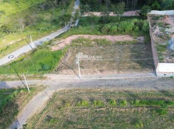 Terreno · 750m² · Lote com 750 m² com incrível topografia.