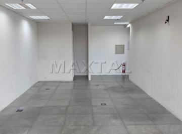 Comercial · 38m² · 1 Vaga · Sala comercial com 38m², ampla sala em piso laminado com terraço, 2 banheiros, 1 vaga