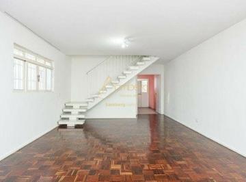 Casa · 150m² · 3 Quartos · 2 Vagas · Casa/sobrado, próximo ao metrô no Alto da Boa Vista, 3 quartos sendo suíte, 2 vaga e quintal.