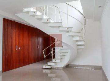 Casa · 360m² · 3 Quartos · 3 Vagas · Sobrado reformado com3 suítes, 3 vagas a venda na Granja Julieta.