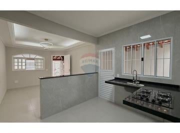 Casa · 123m² · 2 Quartos · 2 Vagas · Casa com 2 quartos no Parque América - R$ 430.000,00