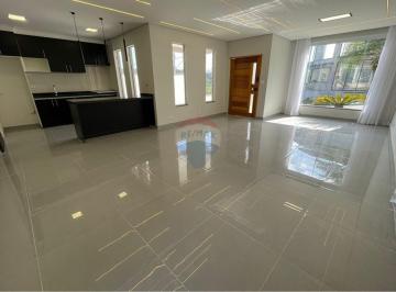 Casa · 140m² · 3 Quartos · 4 Vagas · Aluga - Casa Térrea Moderna 3 Suítes 4 Banheiros 140m² - Condomínio Residencial Veneza