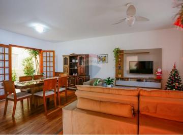Casa · 144m² · 3 Quartos · 4 Vagas · Casa à venda com 3 quartos, sendo 1 suíte e área  gourmet no Jardim São Carlos em Sorocaba