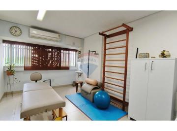 Comercial · 12m² · Salas comerciais de 12 e 17m² para locação no Centro Médico da Garibaldi