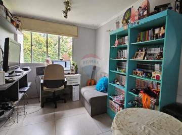 Apartamento · 47m² · 2 Quartos · 1 Vaga · Apartamento à venda com vaga e próximo de transporte público!