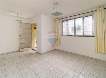 Casa · 93m² · 2 Quartos · Casa Lapa 93m² de área Útil, 2 dormitórios, 2 banheiros.