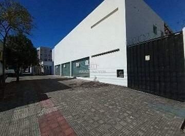 Comercial · 300m² · 10 Vagas · Loja de 300m² para locação com elevador