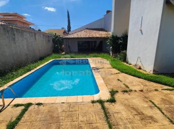 Comercial · 1m² · 3 Quartos · 1 Vaga · Casa Comercial Locação com 04 dormitórios no Universitário