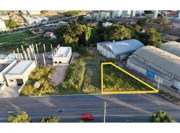 Comercial · 398m² · RE/MAX Casanova vende terreno comercial com 398 m² em Vinhedo/SP