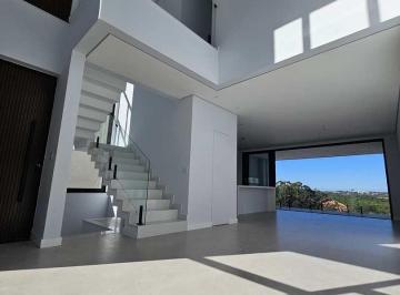 Casa · 280m² · 3 Quartos · 6 Vagas · Condomínio Bella Cittá Fazenda Rodeio, Mogi das Cruzes
