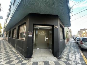 11e921f365a656d6831caed2627d639a0b664c8b · Sala comercial toda reformada no Centro