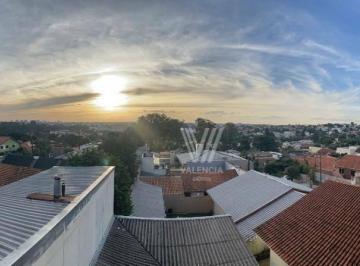 475ec5c94062016d0578fd895afddbae8fa4d23a · Sobrado | 276m² priv | 3 Quarto | 2 suíte | 4 Vaga | Bacacheri - Curitiba/PR