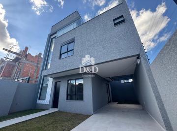 Casa · 142m² · 3 Quartos · 2 Vagas · Sobrado com terraço Bairro Uberaba Pronto para Morar