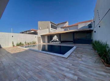 Casa · 216m² · 3 Quartos · 4 Vagas · Casa Térrea com Piscina no Bairro Boa Esperança