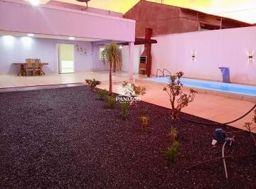 Casa · 230m² · 3 Quartos · 3 Vagas · Casa co Piscina a Venda no Bairro Paiaguás em Várzea Grande