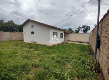 Casa · 74m² · 2 Quartos · 3 Vagas · Casa com 2 quartos (1 suíte), amplo terreno, Altos do Parque, Cuiabá-MT