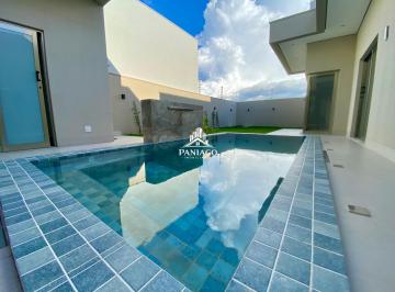 Casa · 225m² · 3 Quartos · 2 Vagas · Casa de alto padrão com 3 suítes, cozinha gourmet e piscina com cascata