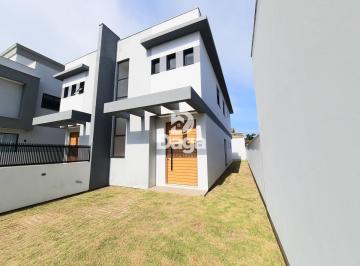 Casa · 135m² · 3 Quartos · 1 Vaga · Casa Geminada em Carianos, Florianópolis/SC