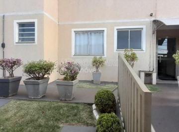 Apartamento · 2 Quartos · Apartamento Padrão em Araraquara